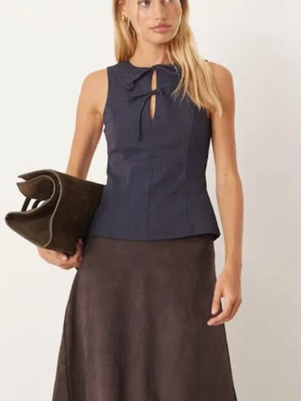NWOT Mango Sleeveles Tie Front Top Sz M
